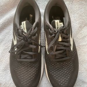 Brooks Revel 4 Running Shoes